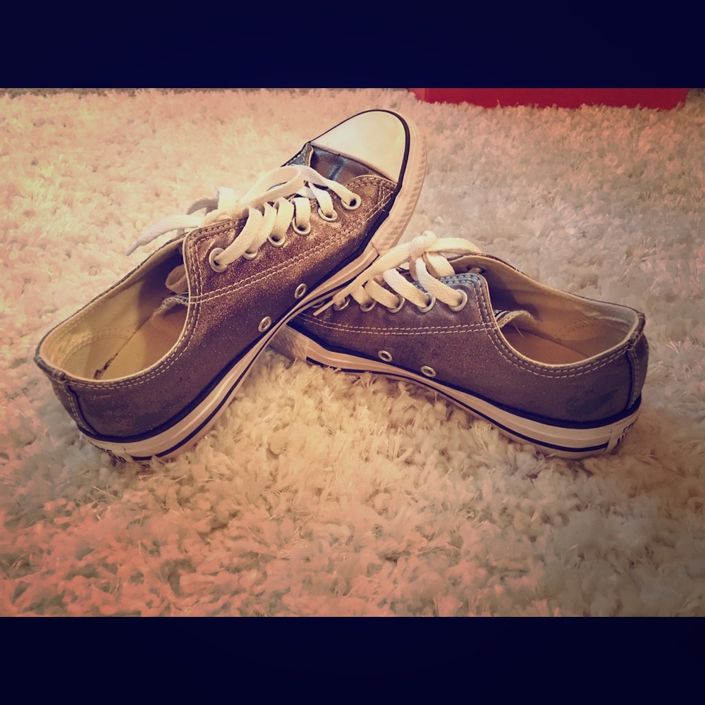 Metallic Green Converse.